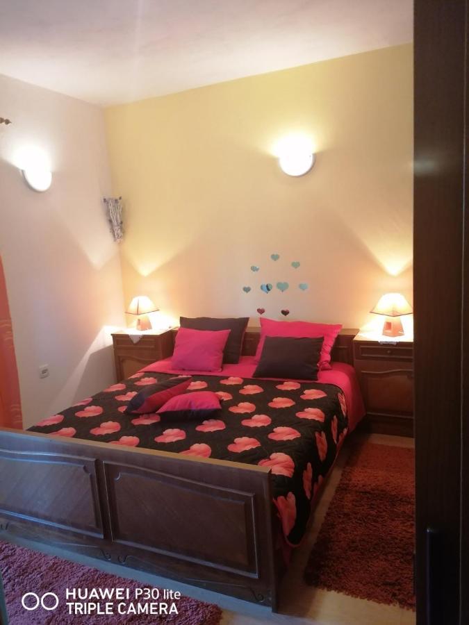Apartmani Zute Račišće Buitenkant foto